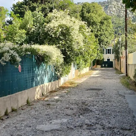Maisonnette Avec Pergola Toulon Extérieur photo