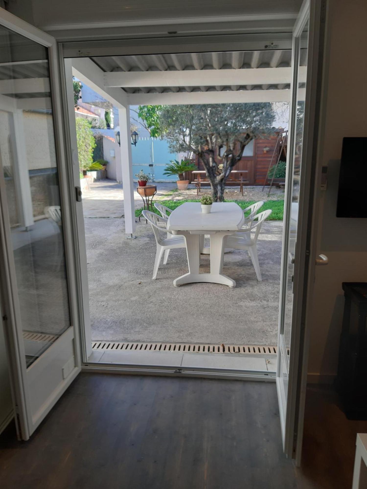 Maisonnette Avec Pergola Appartement Toulon